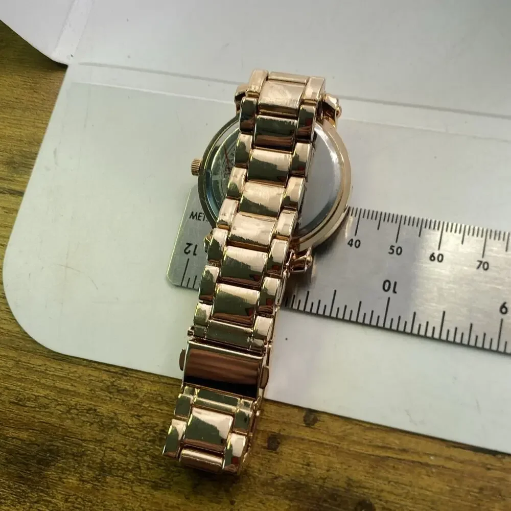 Geneva Womens Gold Tone Quartz Watch New Battery
